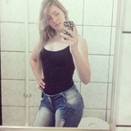 Deana - Sex gratuit à Couvin Profil de Deana, 34 ans, Sex gratuit à Couvin (Namur)